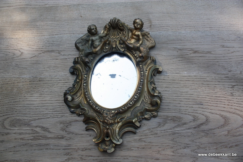 Antieke Franse koperen spiegel met engelen